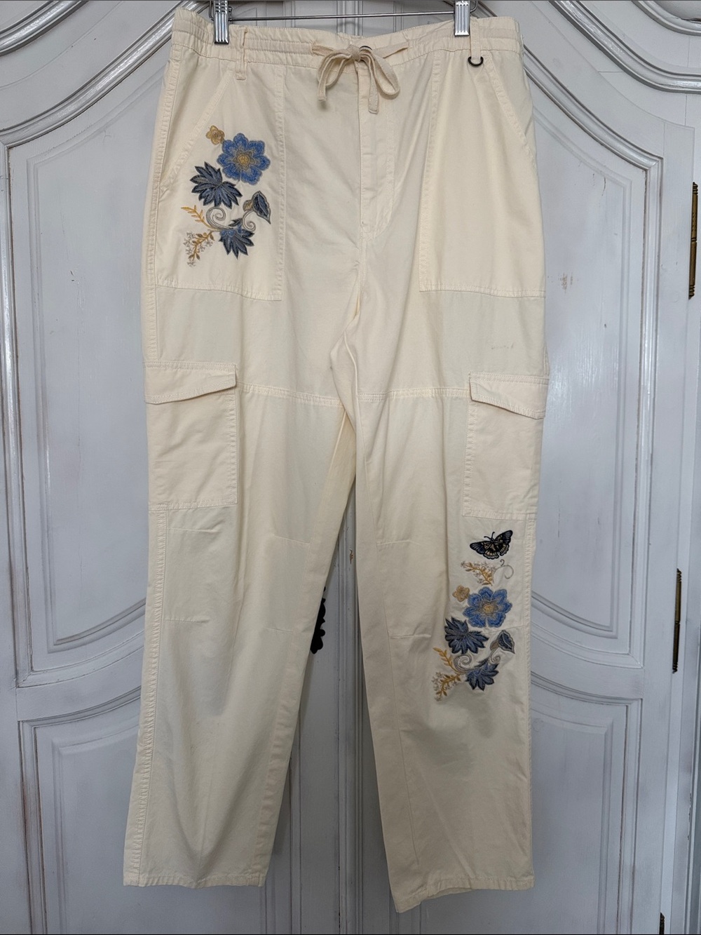 Sundance Embroidered Floral Butterfly Cargo Pants Ivory Utility Boho Artsy 14